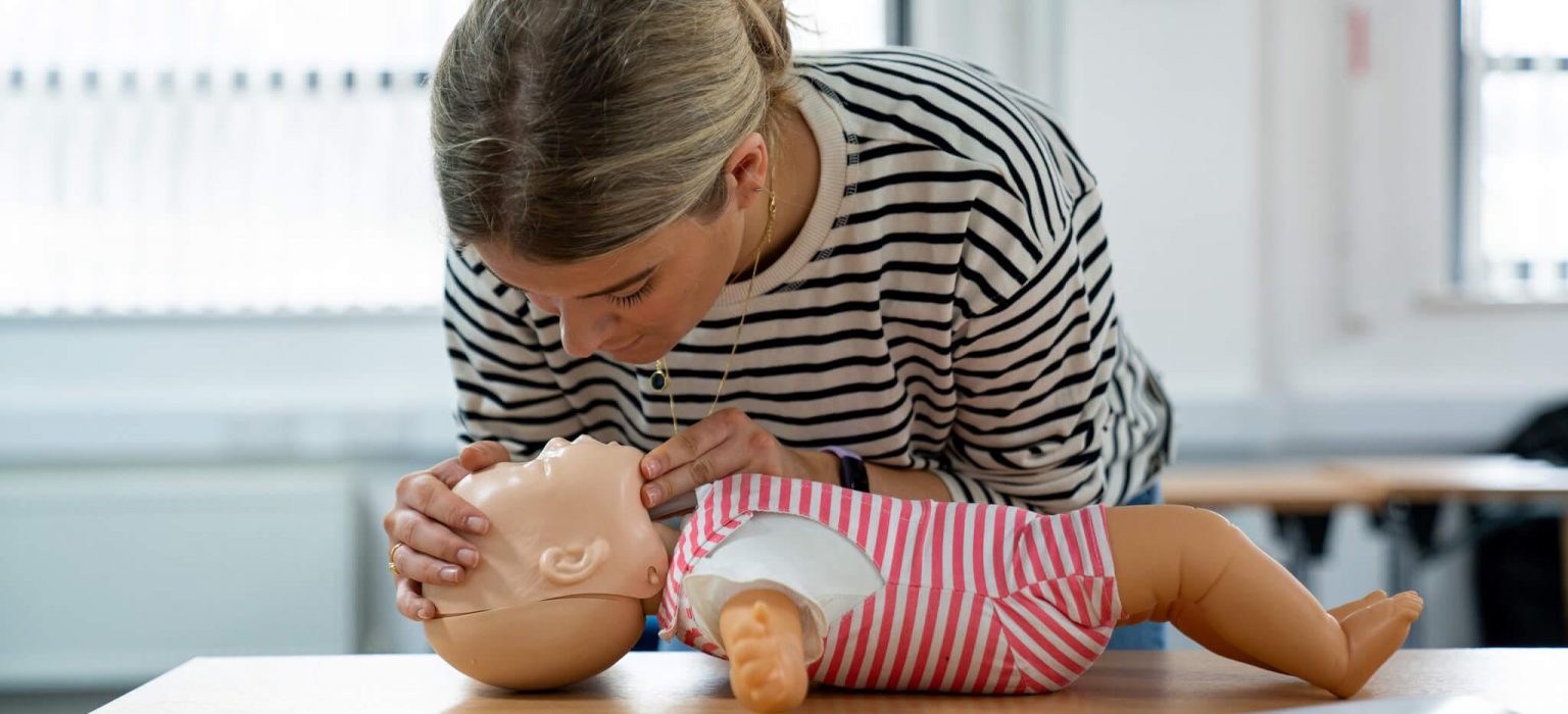 Paediatric Emergency First Aid  1 Day Training Course